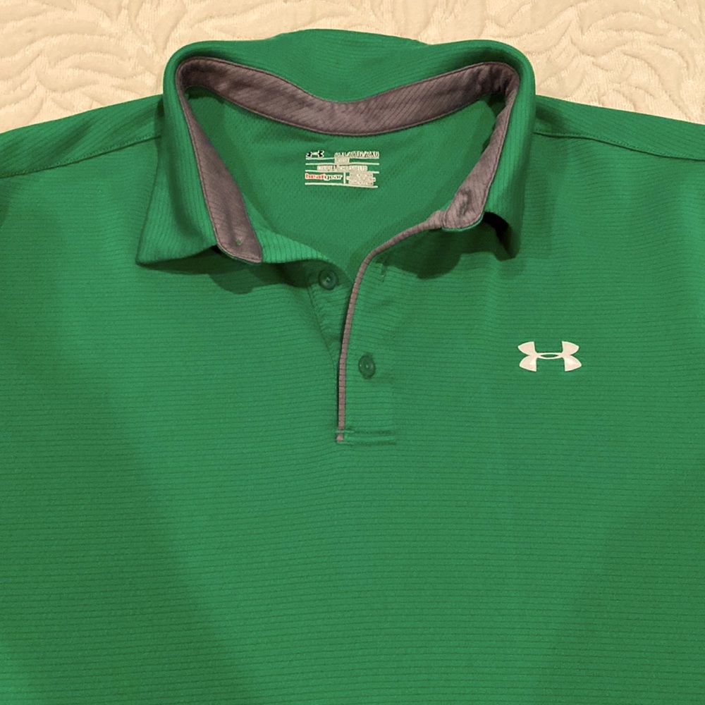 Under armor short sleeve shirt